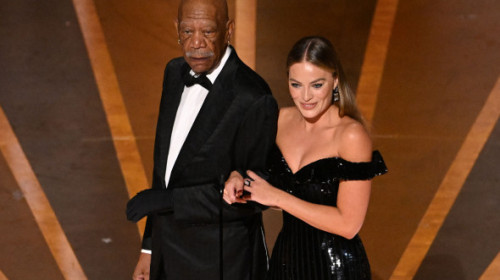 De ce actorul Morgan Freeman poartă mereu o mănușă pe mâna stângă