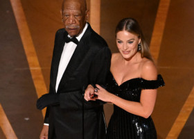 De ce actorul Morgan Freeman poartă mereu o mănușă pe mâna stângă