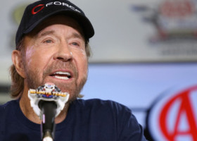 Chuck Norris, transportat de urgență la spital în Hawaii. Ce se știe despre starea legendarului actor de 86 de ani