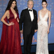 Catherine Zeta-Jones și Michael Douglas, însoțiți de fiica lor la ceremonia de deschidere a Festivalului de la Cannes. Tânăra de 20 de ani, superbă într-o rochie din dantelă