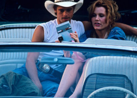 Brad Pitt și Geena Davis s-au iubit în mare secret după filmările pentru „Thelma & Louise”. Jason Priestley a spus totul