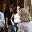 Sean Penn și noua lui iubită, fotografiați în în ipostaze romantice, în vacanță în Italia
