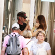 Sean Penn și noua lui iubită, fotografiați în în ipostaze romantice, în vacanță în Italia