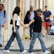 Sean Penn și noua lui iubită, fotografiați în în ipostaze romantice, în vacanță în Italia