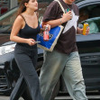 Cum a fost surprinsă fiica lui Katie Holmes și a lui Tom Cruise pe străzile din New York.jpg