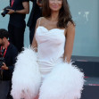 Mădălina Ghenea, fabuloasă la Festivalul de Film de la Cannes