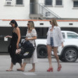 *EXCLUSIVE* Margot Robbie enjoys lunch with her girlfriends at the Ivy