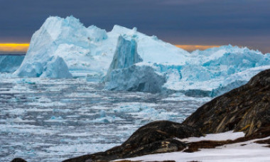 Miliardarii au pornit într-o uriașă vânătoare de comori în Groenlanda, după ce gheața a început să se topească