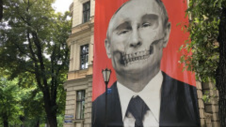 Domnia lui Vladimir Putin este acum "mai aproape de sfârșit", spune un oficial rus