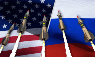 SUA și Rusia sunt în pragul unei noi curse a înarmărilor, în timp ce avansul nuclear al Chinei pune Washingtonul în fața unei dileme