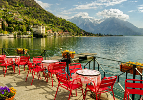 Turistă revoltată de nota de plată pentru o cafea și o apă la Lacul Como, în Italia