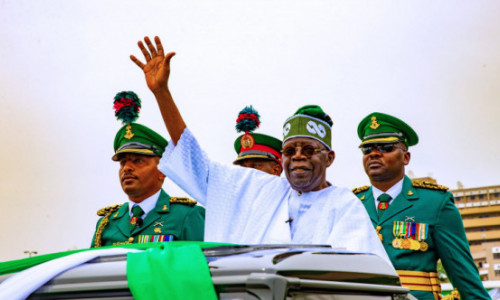 Cele patru cuvinte cu care noul președinte al Nigeriei și-a aruncat țara în haos din prima zi de mandat