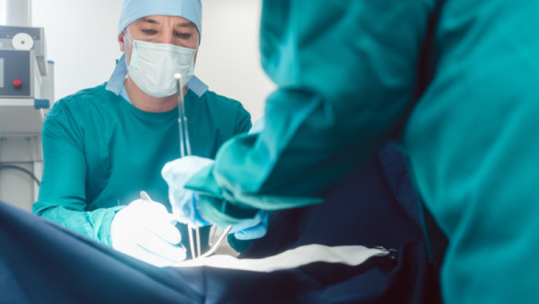 Un medic născut în SUA a primit un e-mail de la autorități în care i se cerea să părăsească țara: „Limbajul părea amenințător”