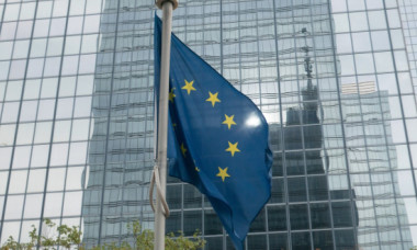 România scapă temporar. Până când așteaptă Bruxelles-ul planul de reducere a deficitului