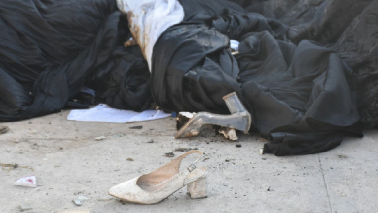 "Am văzut 26 de cadavre în baie, o fetiță era arsă complet. S-a deschis iadul". Mărturii teribile de la incendiul de la nunta din Irak