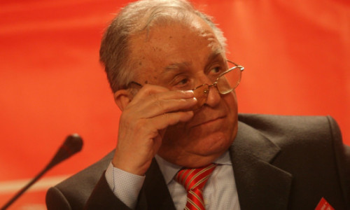 Procedura privind organizarea funeraliilor de stat. Cine va face anunțul decesului lui Ion Iliescu