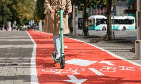 Polița RCA este obligatorie și pentru trotinete și biciclete electrice. Ce prevede legea și ce sancțiuni se vor aplica