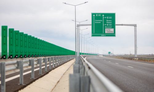 Abia dată în folosință, autostrada A0 a fost inaugurată și de vitezomani. Primul, un tânăr de 19 ani: 4 luni fără permis și amendă