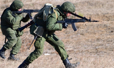 Comandanții ruși forțează trupele să participe la asalturi sinucigașe: „Ce naiba înseamnă „refuz”? Înainte, mișcați-vă, dracu'!”