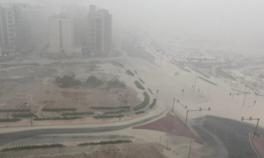 Furtună extremă și inundații istorice în Dubai și Qatar, exact în timpul vizitei premierului Marcel Ciolacu