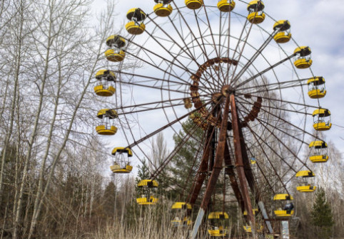 GALERIE FOTO. Cum arată Cernobîl și Pripiat la 38 de ani de la dezastrul nuclear care a marcat omenirea