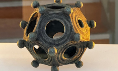 „Una dintre cele mai mari enigme”: Arheologi amatori au descoperit un obiect roman misterios „complet unic”
