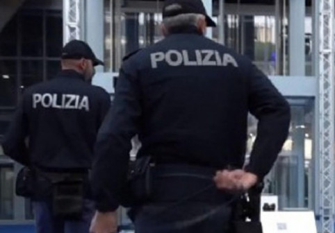 Un român căutat de poliție a stat ascuns în Italia până când soția l-a dat de gol fără să vrea