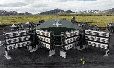 Cum arată Mammoth, cel mai mare „aspirator” de poluare din lume, care transformă dioxidul de carbon din aer în piatră