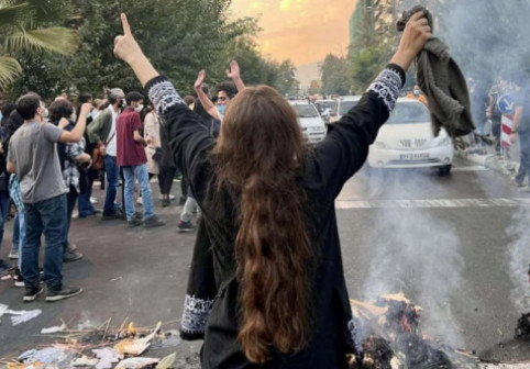 "Măcelarul din Teheran a murit! Drag popor al Iranului, bucură-te!". Cine sunt iranienii fericiți că Raisi a murit