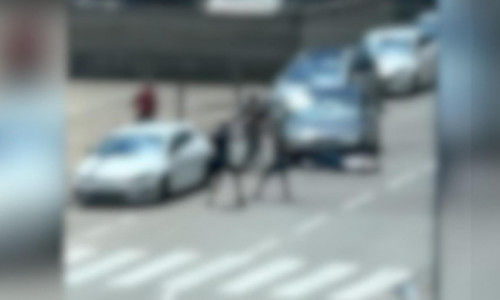 VIDEO Fraţi români împuşcaţi pe stradă, în Spania: unul a murit pe loc, celălalt e în stare gravă. Atacatorii sunt de negăsit