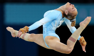 Antrenoarea Camelia Voinea şi-ar fi abuzat verbal propria fiică în sala de gimnastică, conform unui video. „Mami, nu mai pot”