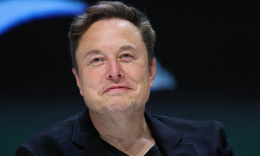 Elon Musk s-a întrebat de ce „nimeni nu încearcă să îi asasineze pe Biden și Kamala Harris”. Ce a urmat după aceea