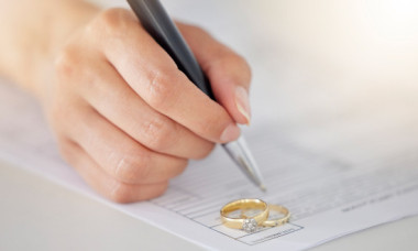 Val de divorțuri în România: 7 din 10 căsnicii nu rezistă. Specialiștii explică fenomenul