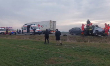 Tragedia de pe DN 6 a fost provocată de o șoferiță de 19 ani. Poliția a aflat cum s-a produs accidentul în care au murit 3 oameni
