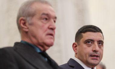 „Am venit să consolăm băiatu'!” Becali, vizită la biroul lui Simion