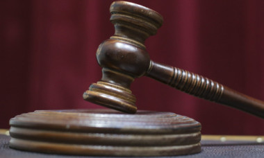 Judecătoria din România desființată după 15 ani de încercări. Zeci de mii de lei pe an pentru un sediu care trebuia demolat din 2007