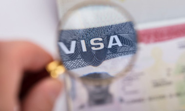 În contextul posibilei amânări a programului Visa Waiver, SUA vorbesc de anularea alegerilor. Ce spun Ciolacu și Predoiu