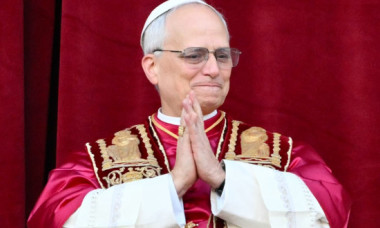 Ce fel de papă va fi Leon al XIV-lea: trei indicii importante oferite de noul suveran pontif în prima sa apariție publică