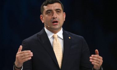 George Simion a plecat din țară, la scurt timp după ce a pierdut alegerile. Cu cine a fost văzut în aeroport