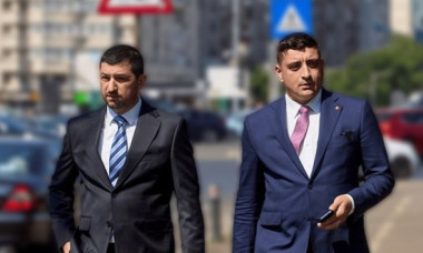 Conturile AUR au fost blocate de Libra Bank. Acuzații de „tranzacții suspecte”. A fost sesizat Oficiul pentru Spălarea Banilor