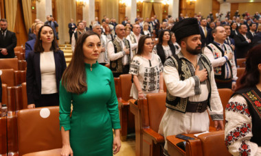 POT a pierdut o treime dintre deputați. Gavrilă: „I-au trădat pe români. Partidul Oamenilor Tineri nu e o umbrelă pentru carieriști”