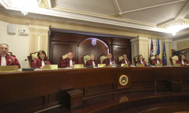 CCR a decis că publicarea declarațiilor de avere și includerea informațiilor despre bunurile soților și copiilor sunt neconstituționale