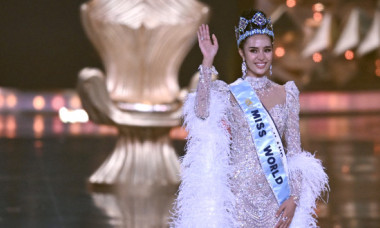 GALERIE FOTO Cine a câștigat Miss World 2025. România, reprezentată de o absolventă de ASE