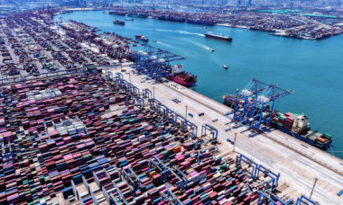 China a declanșat un nou șoc al exporturilor asupra lumii: Ce efecte va avea valul de produse chinezești care a inundat Europa
