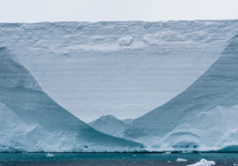 Impulsuri radio bizare ce provin din gheața Antarcticii bulversează oamenii de știință. „Este un mister fascinant”