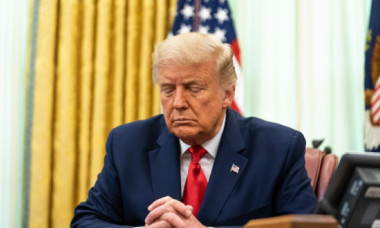Ali Khamenei l-a înfuriat pe Donald Trump. Președintele SUA nu mai doreşte relaxarea sancţiunilor şi ar putea bombarda din nou Iranul