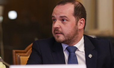 Concediile medicale, verificate în toată țara. Rogobete: „Sute de mii de concedii sunt eliberate fix în proximitatea sărbătorilor”