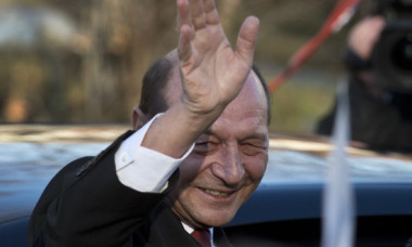 Ce a răspuns Elena Udrea când a fost întrebată dacă ar vorbi cu Traian Băsescu, dacă acesta o va suna
