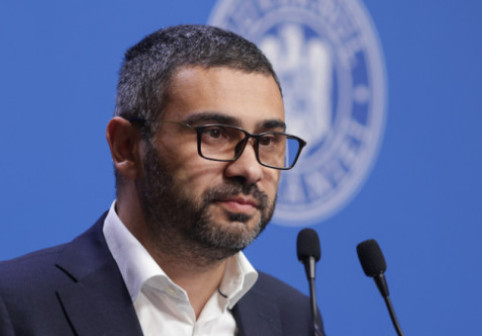 Răspunsul ministrului Florin Manole pentru o pensionară care s-a plâns că nu i s-a indexat pensia și trebuie să plătească și CASS