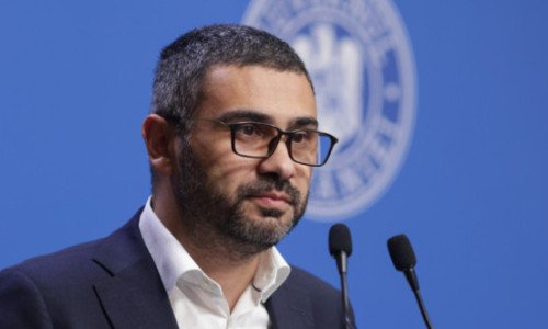Răspunsul ministrului Florin Manole pentru o pensionară care s-a plâns că nu i s-a indexat pensia și trebuie să plătească și CASS